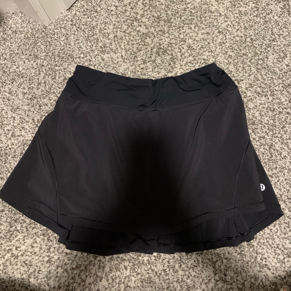 💕SOLD💕 on another app!! Lululemon tennis skirt